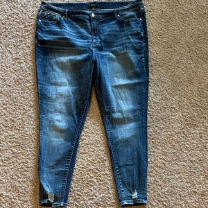 Buckle Women's Dark Blue Skinny Jeans